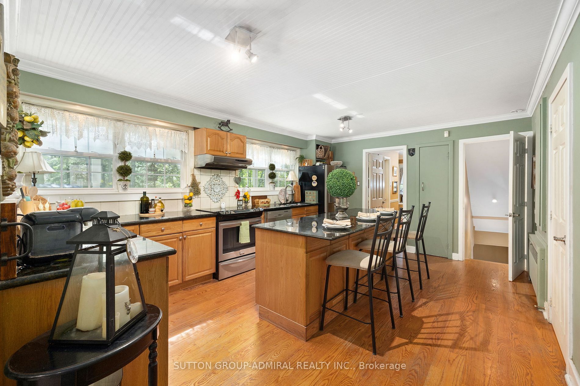117 Arnold Cres