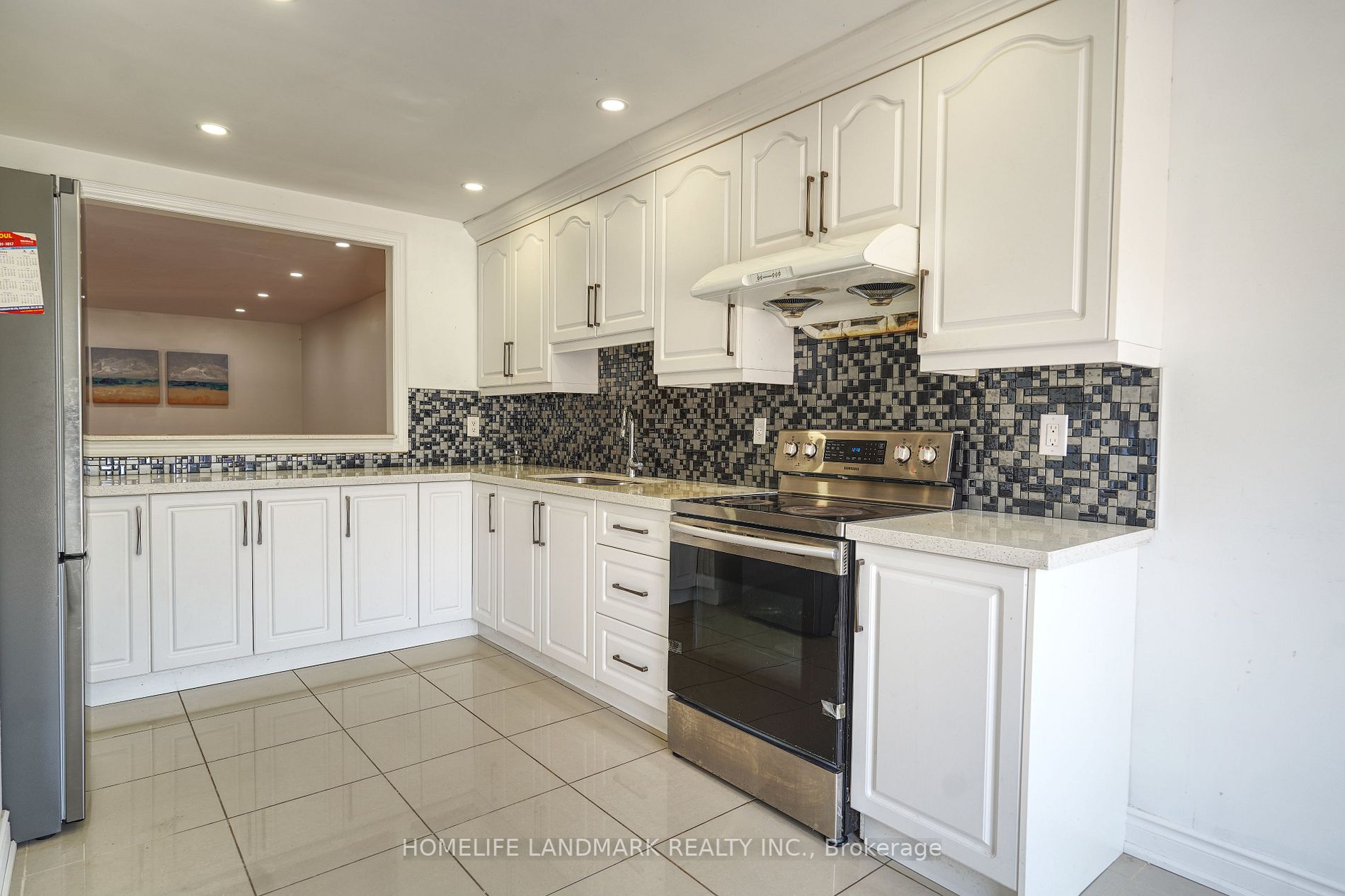 112 Goodwood Dr