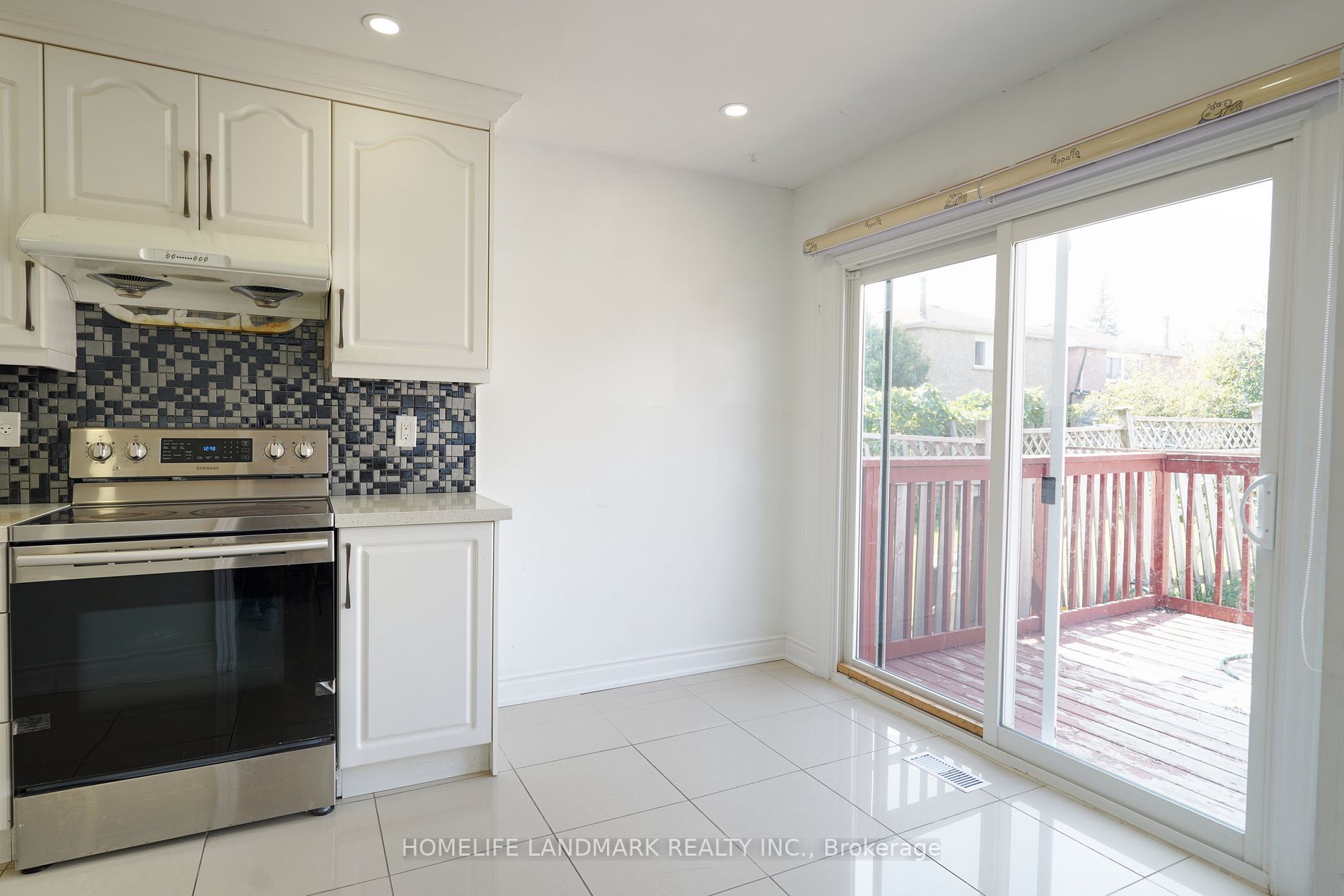 112 Goodwood Dr