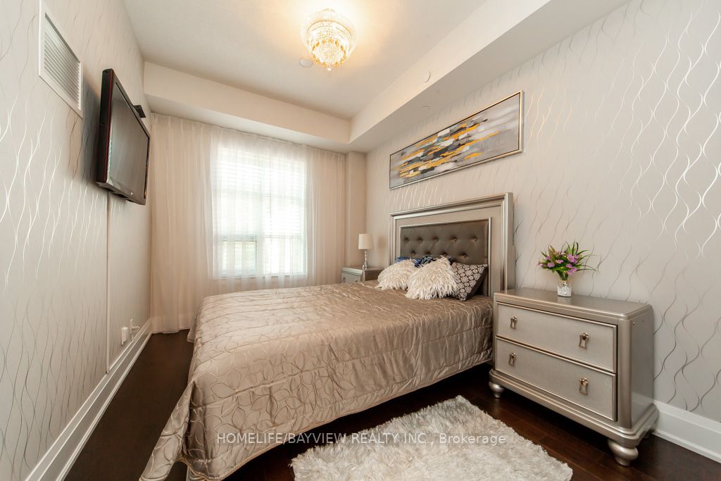 9909 Pine Valley Drive, #213