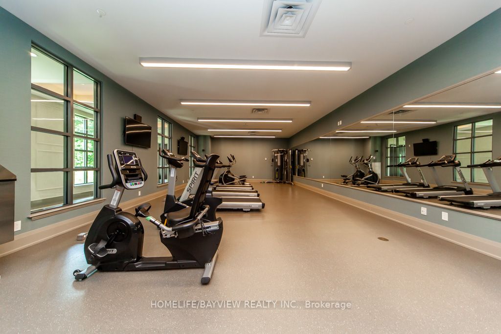 9909 Pine Valley Drive, #213