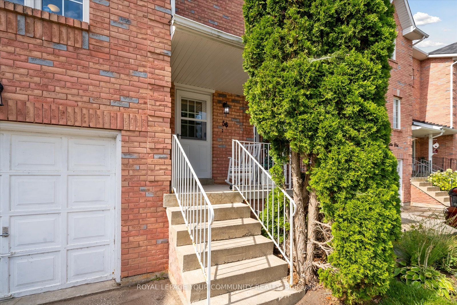 56 Hattie Crt