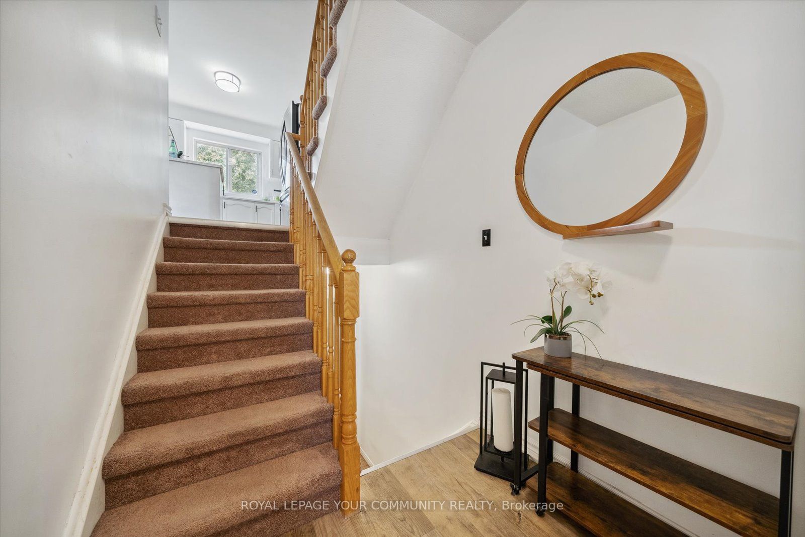 56 Hattie Crt