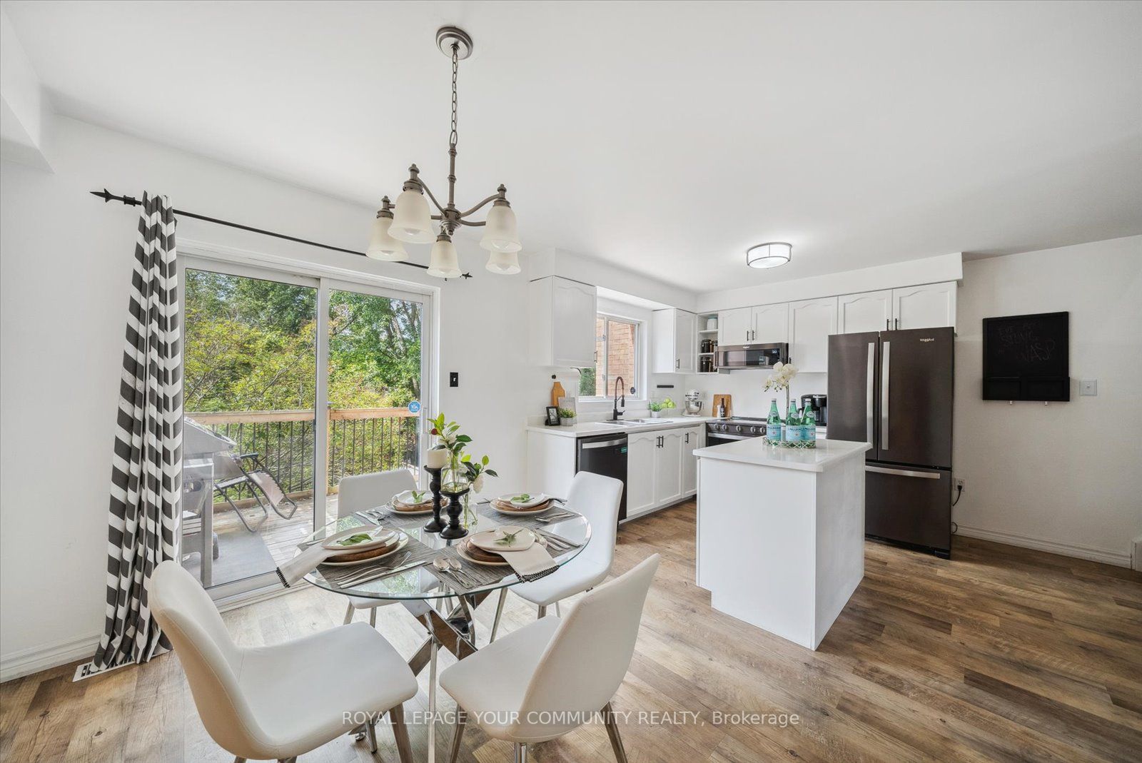 56 Hattie Crt