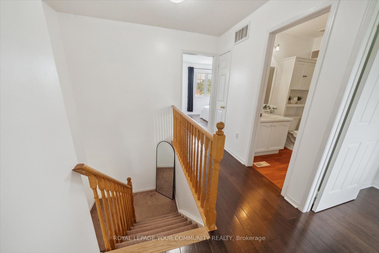 56 Hattie Crt