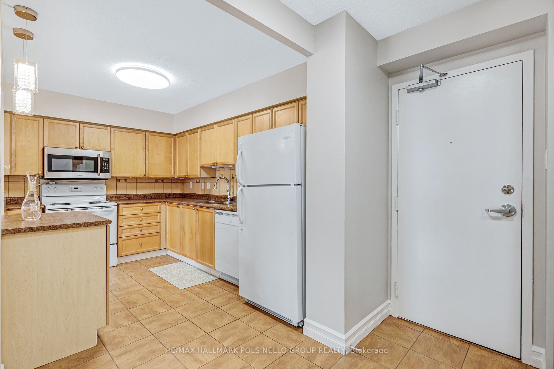 260 Davis Drive, #1014