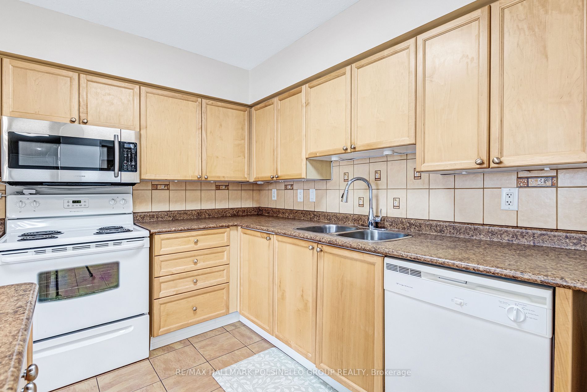 260 Davis Drive, #1014