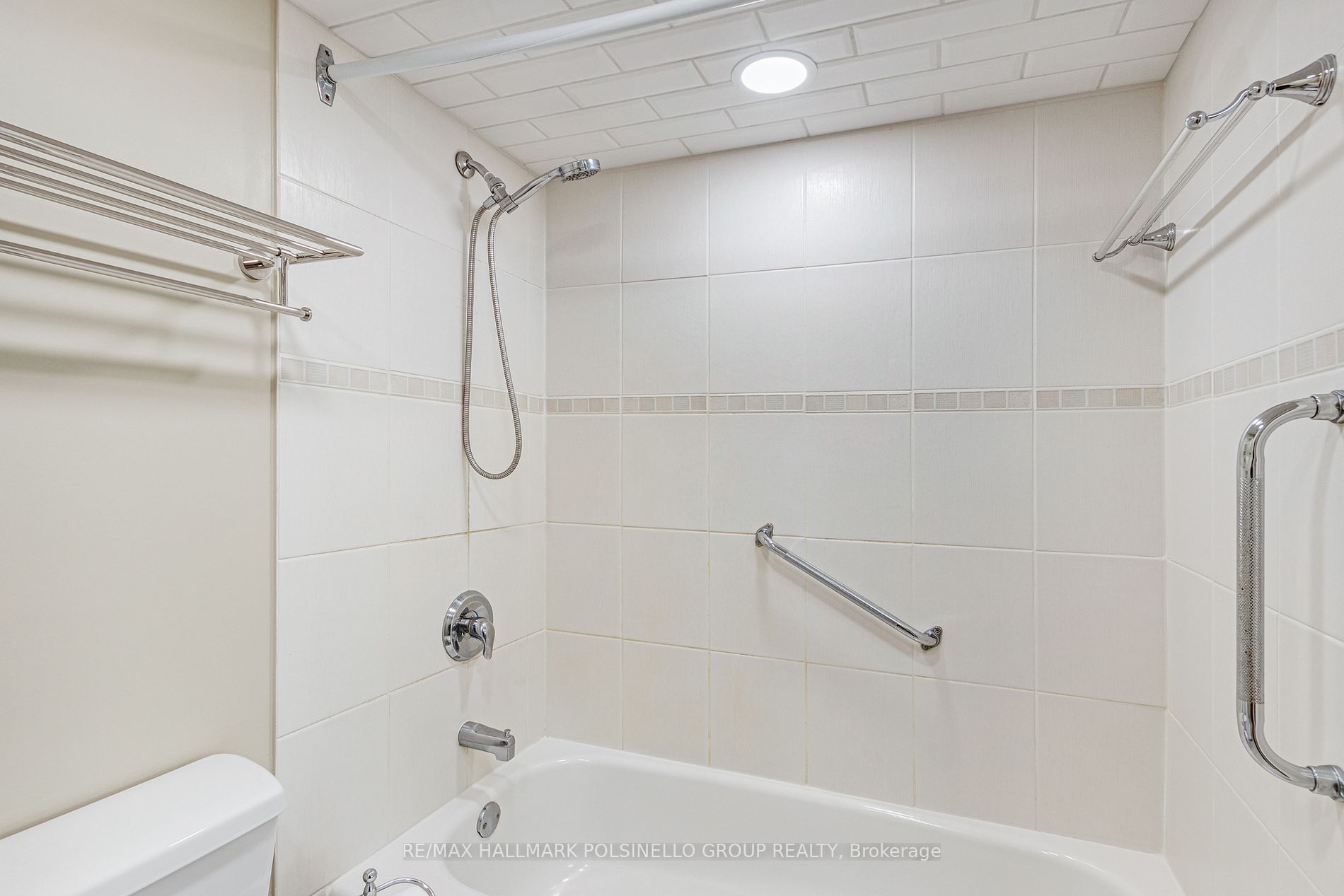 260 Davis Drive, #1014
