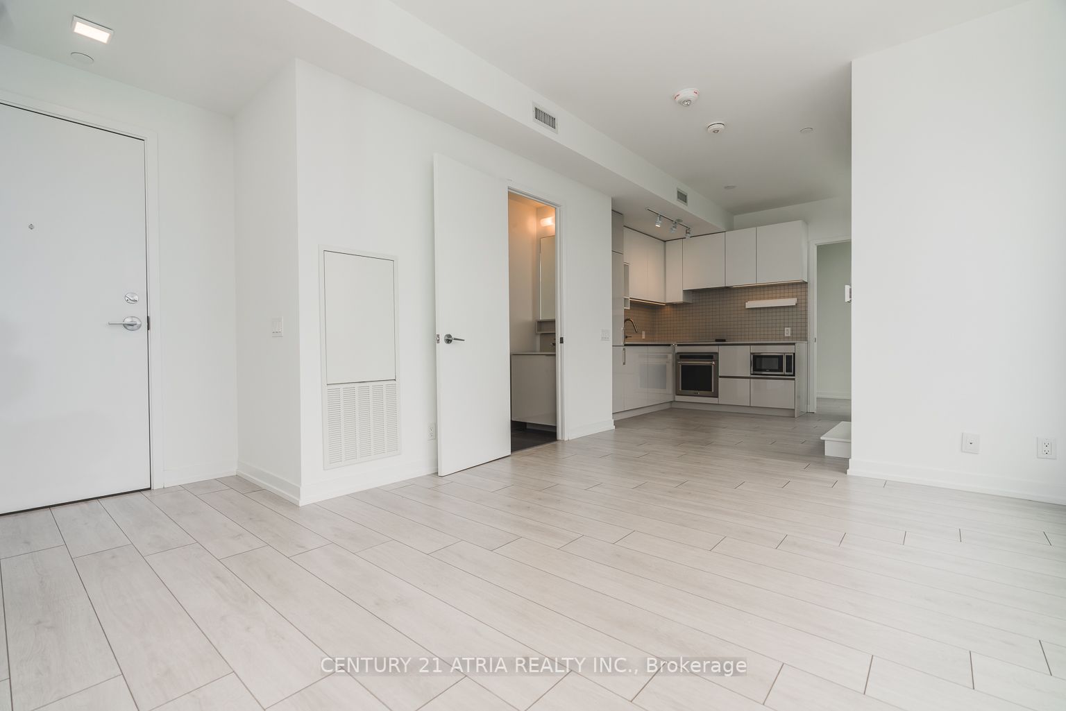 950 Portage Parkway, #202