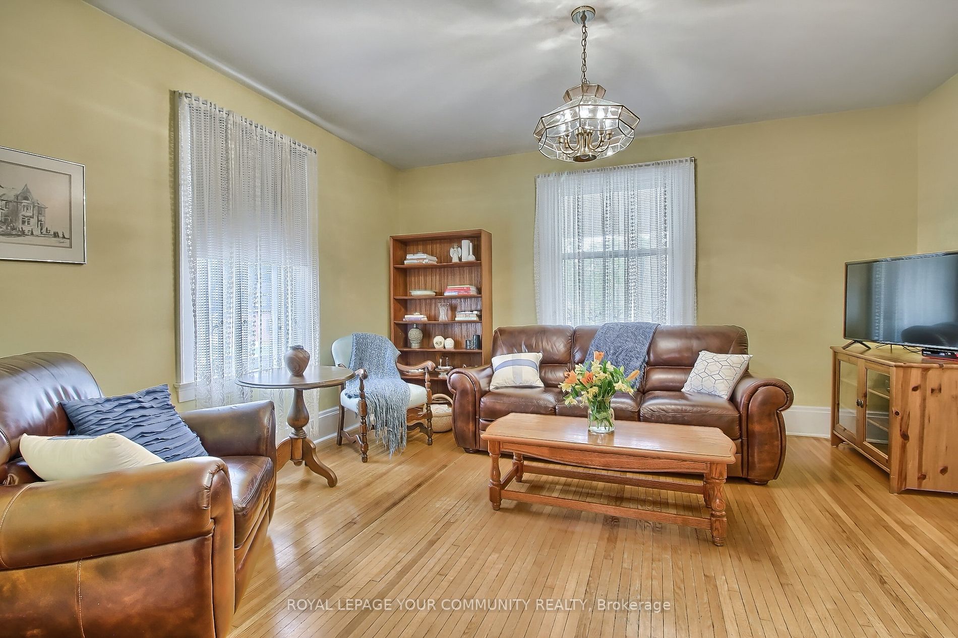 75 Roseview Ave
