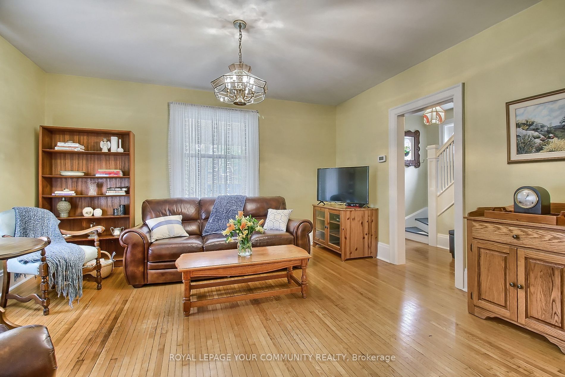 75 Roseview Ave