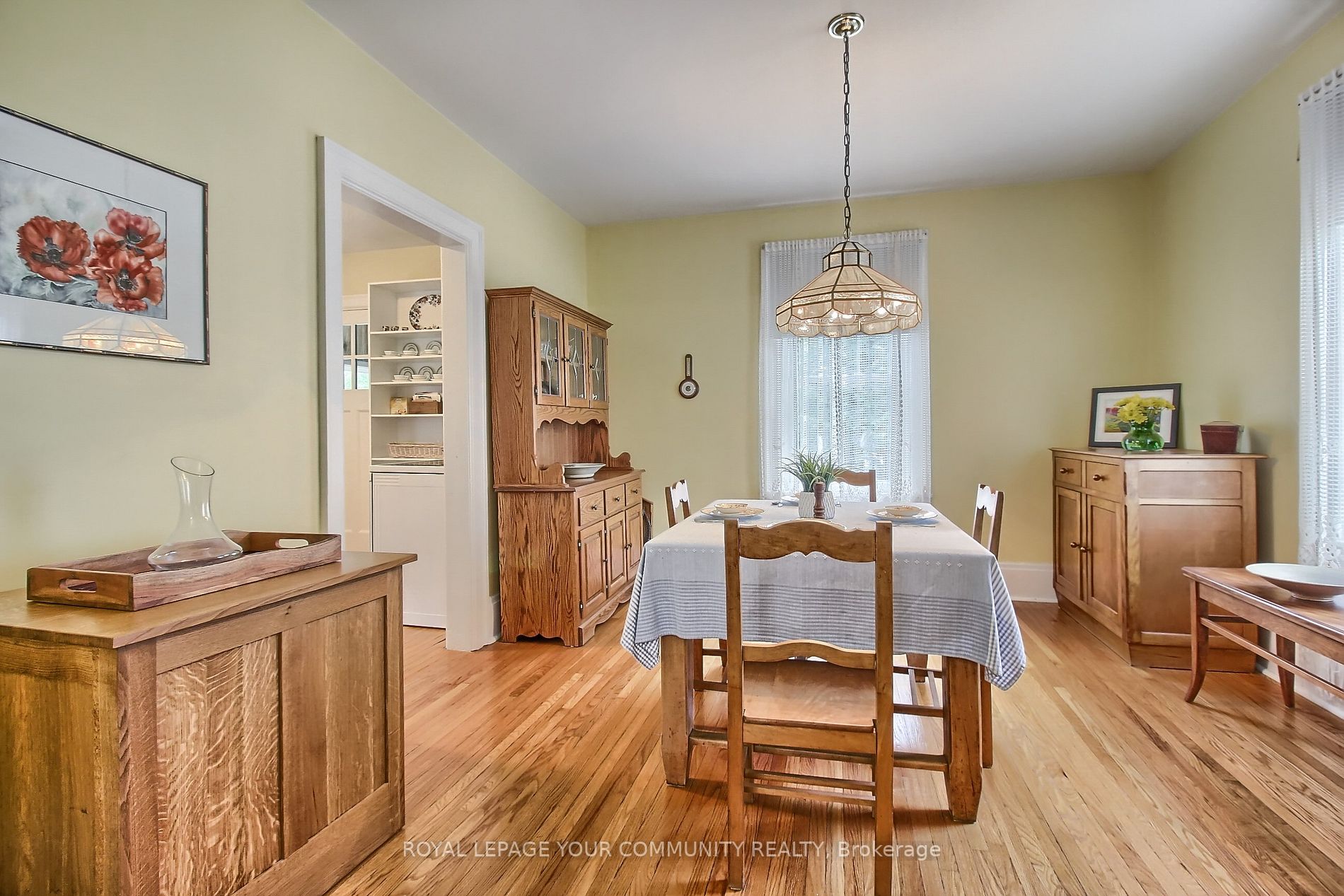 75 Roseview Ave