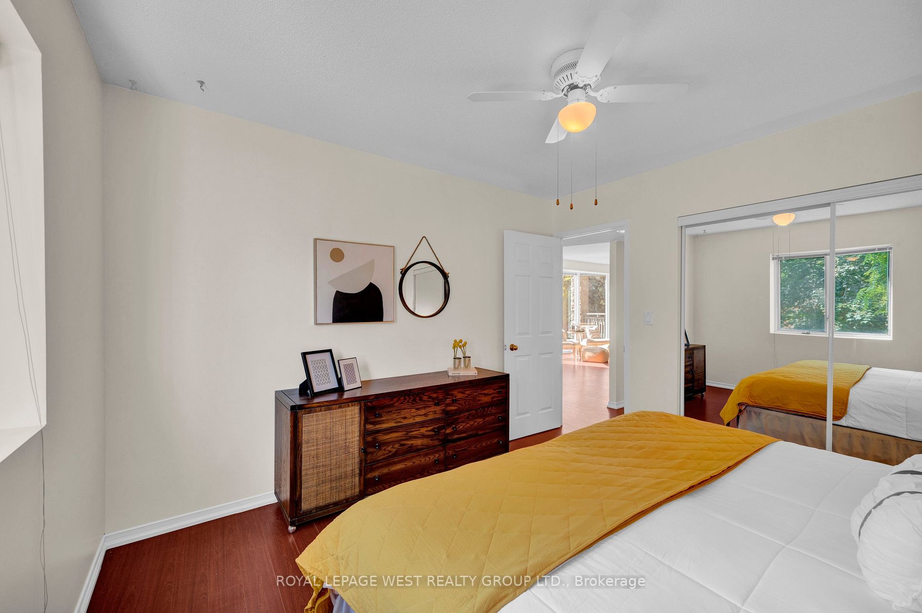 21 George St, #205