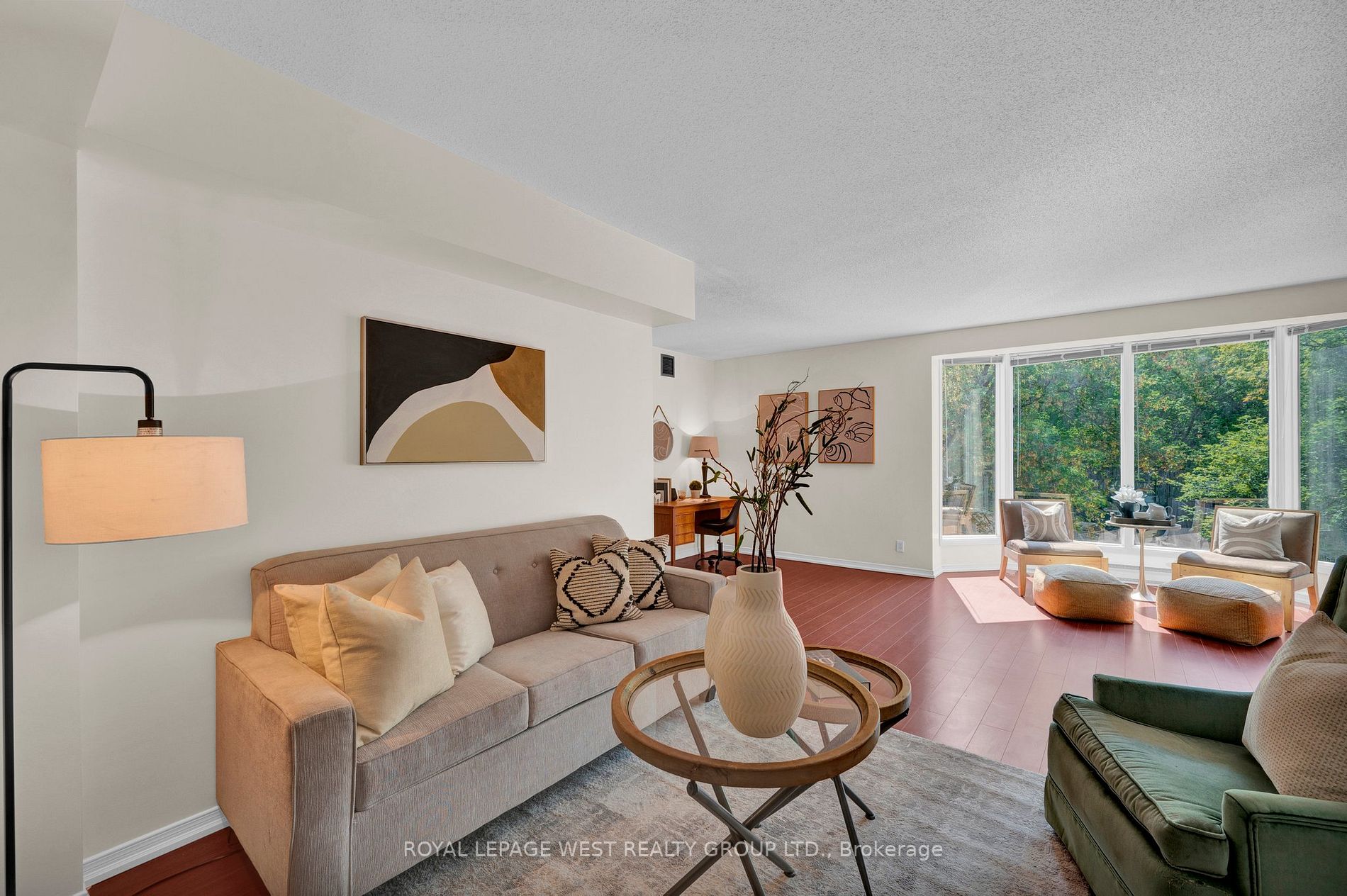 21 George St, #205
