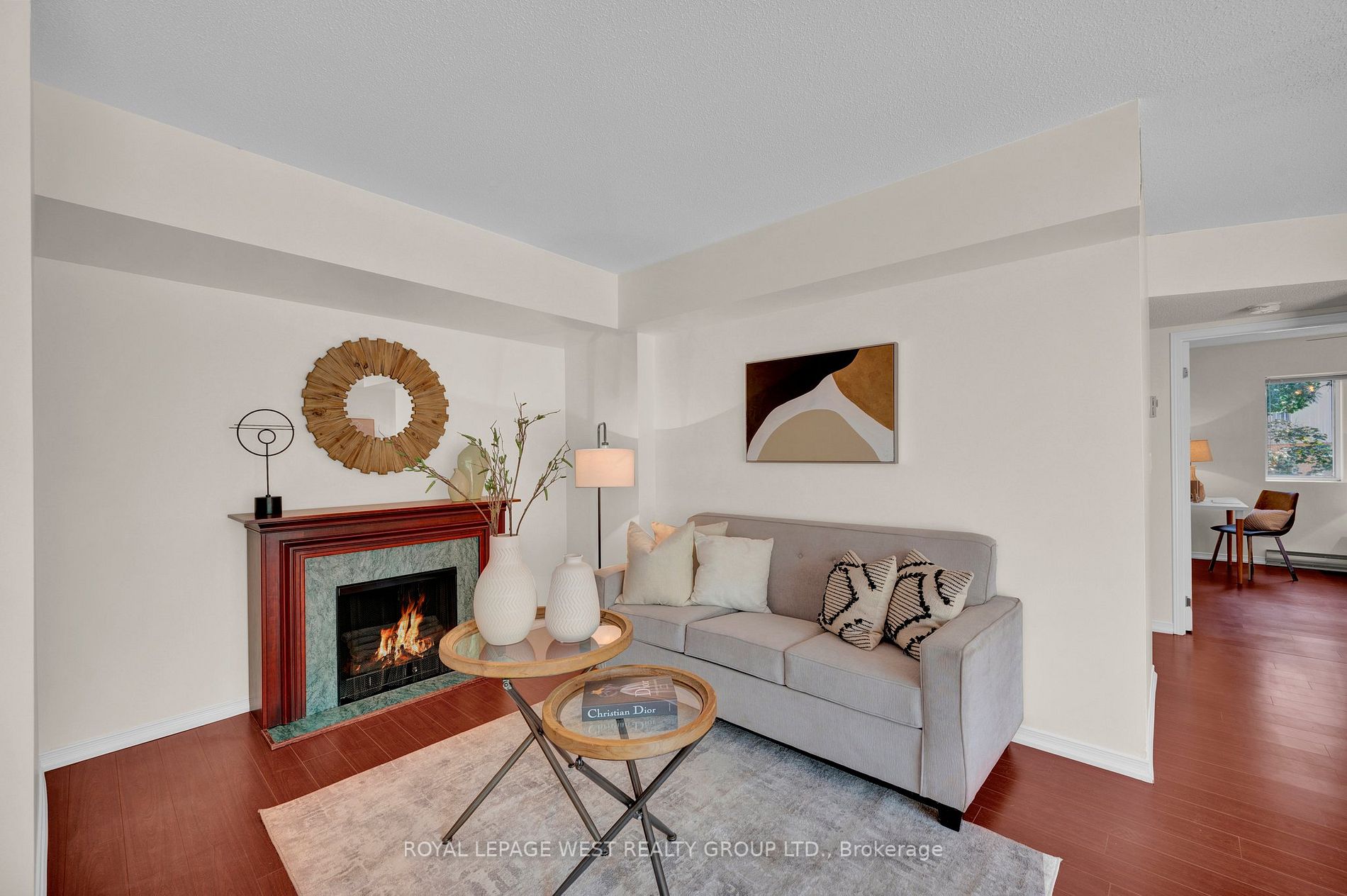 21 George St, #205