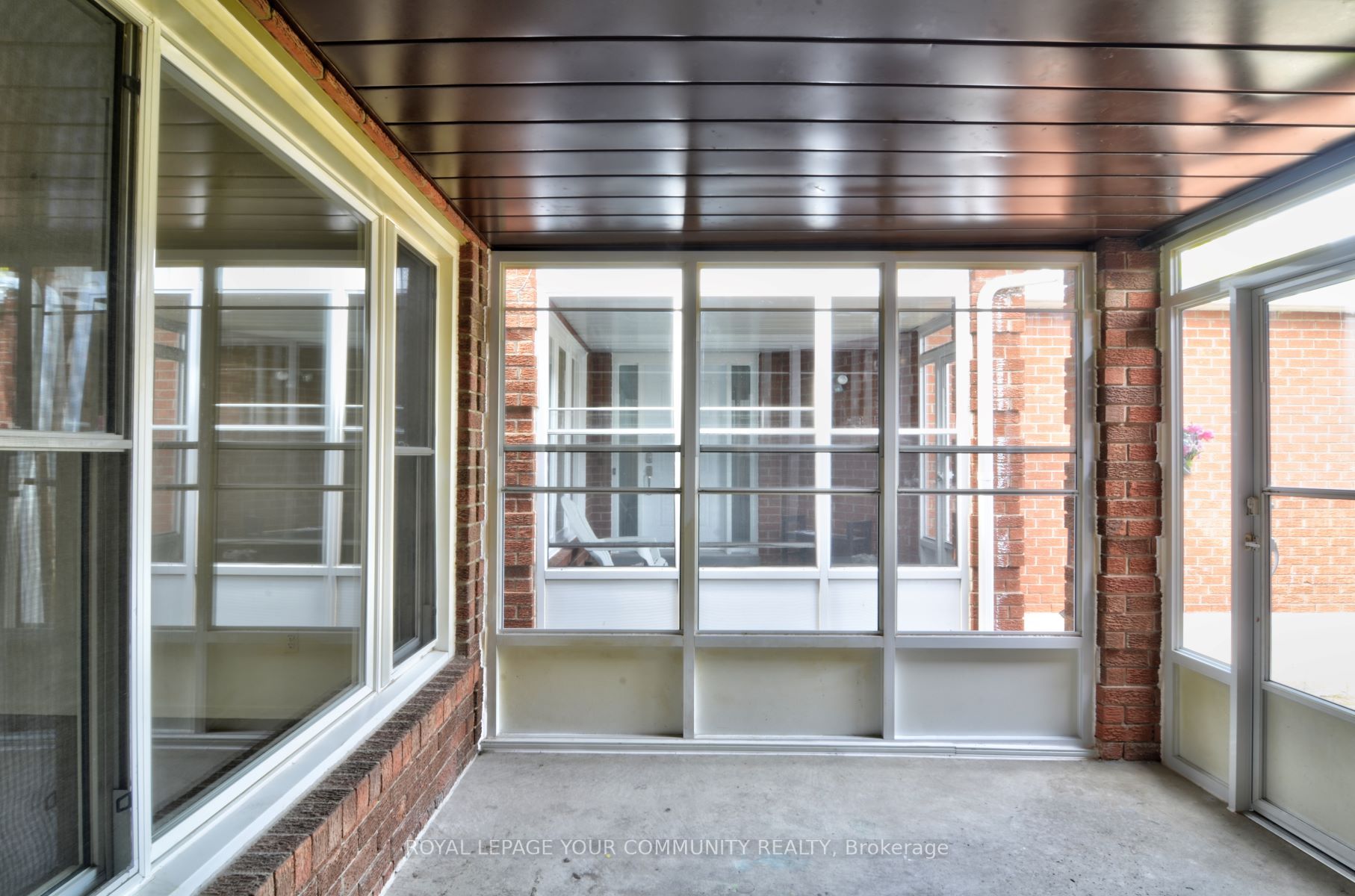 136 Woodcroft Lane