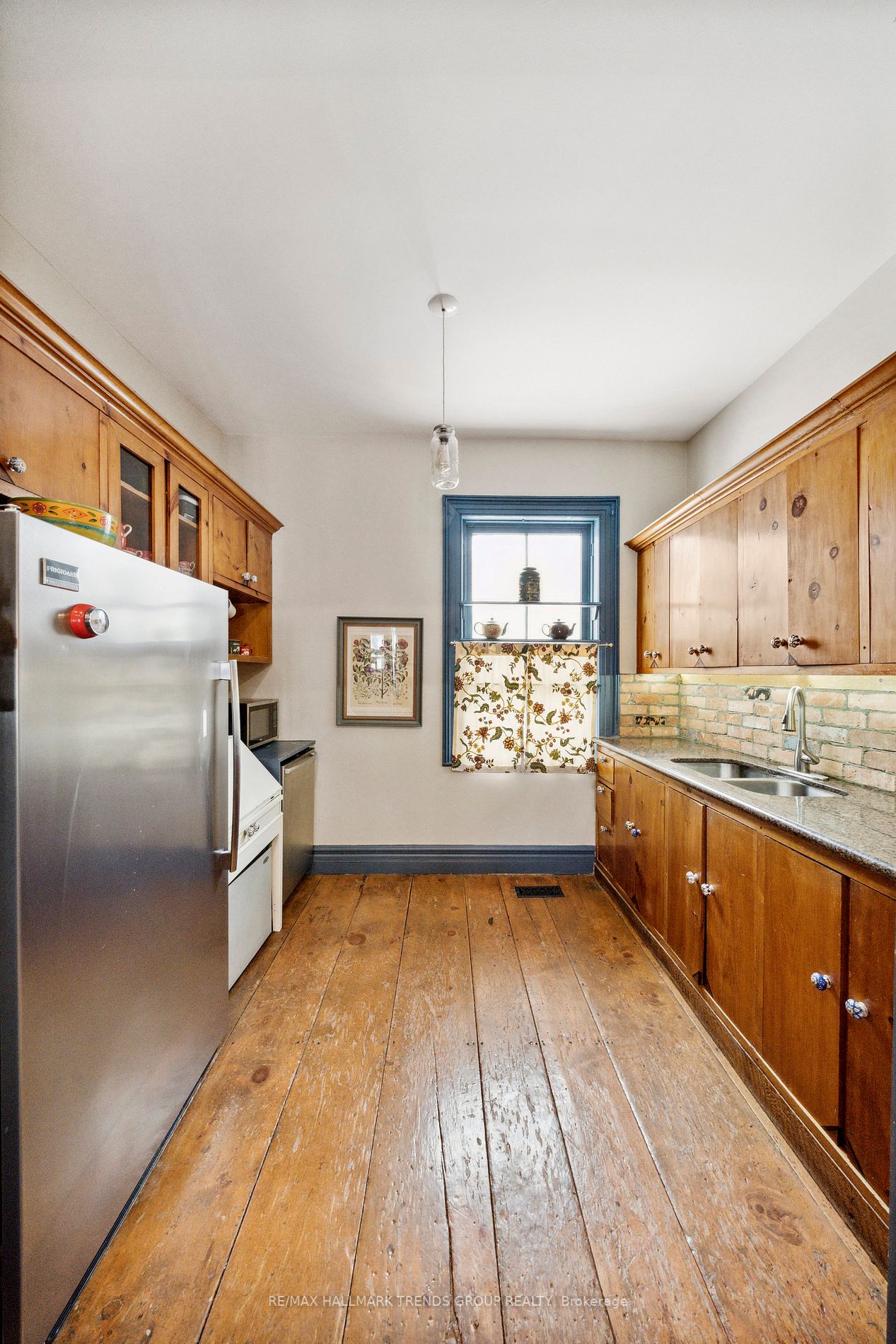 352 Kettleby Rd