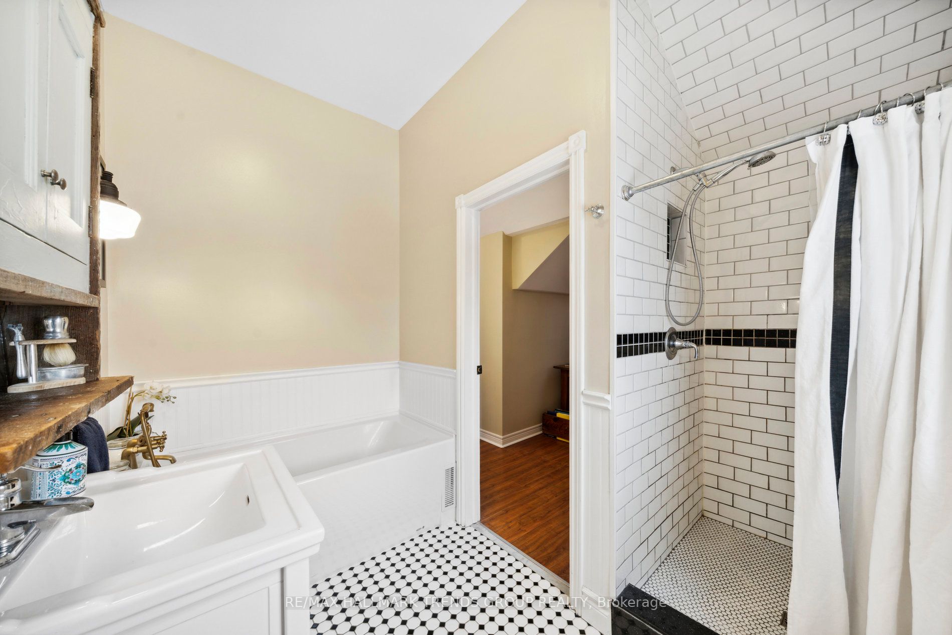 352 Kettleby Rd