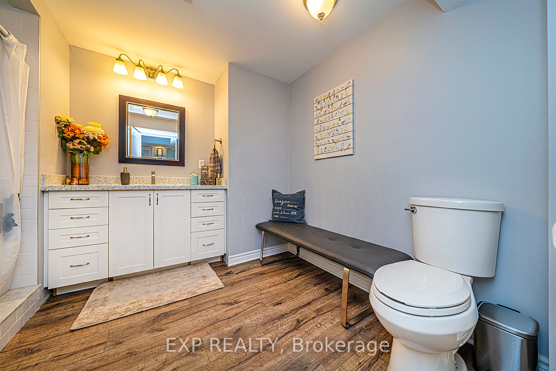 121 Donald Stewart Cres