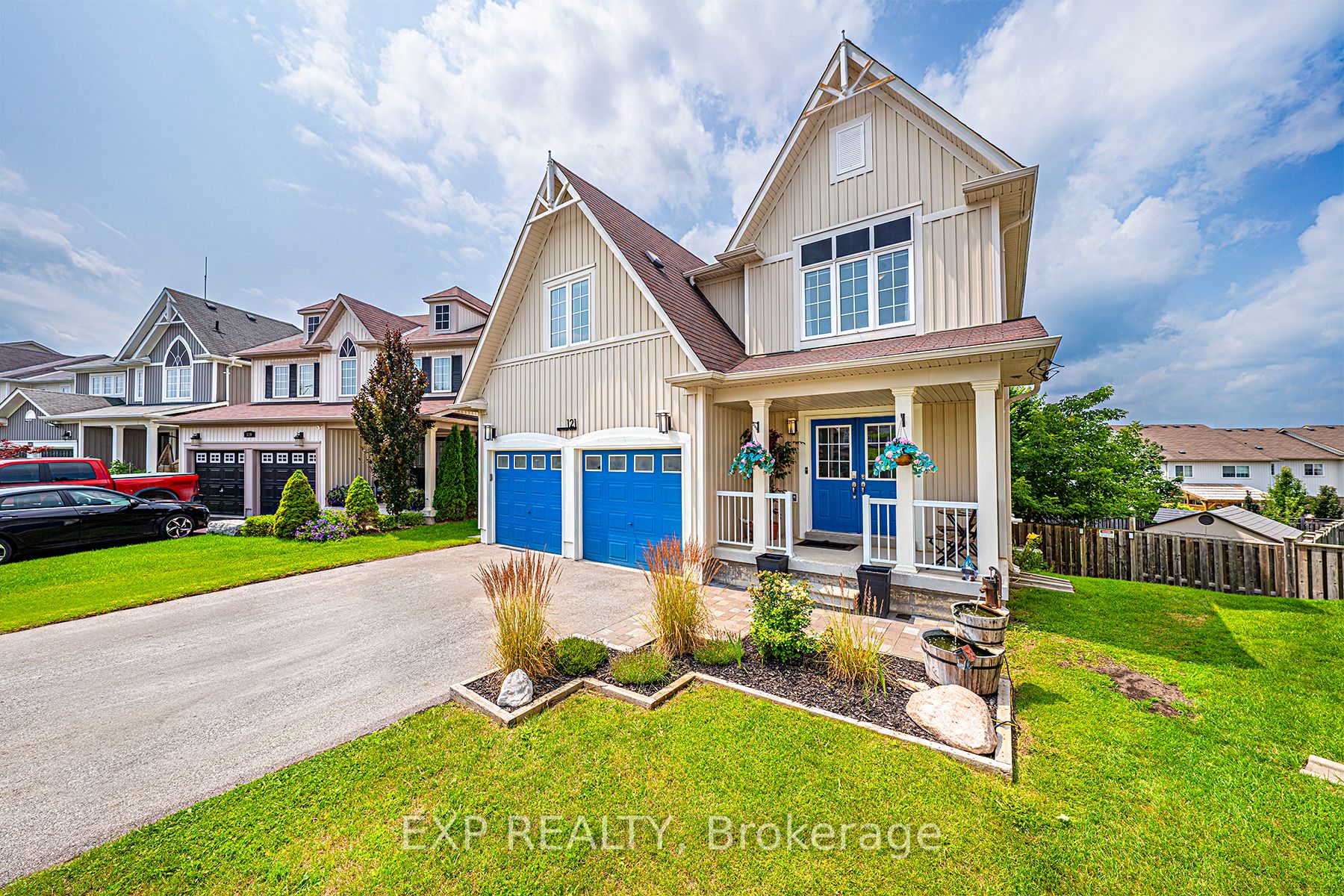 121 Donald Stewart Cres