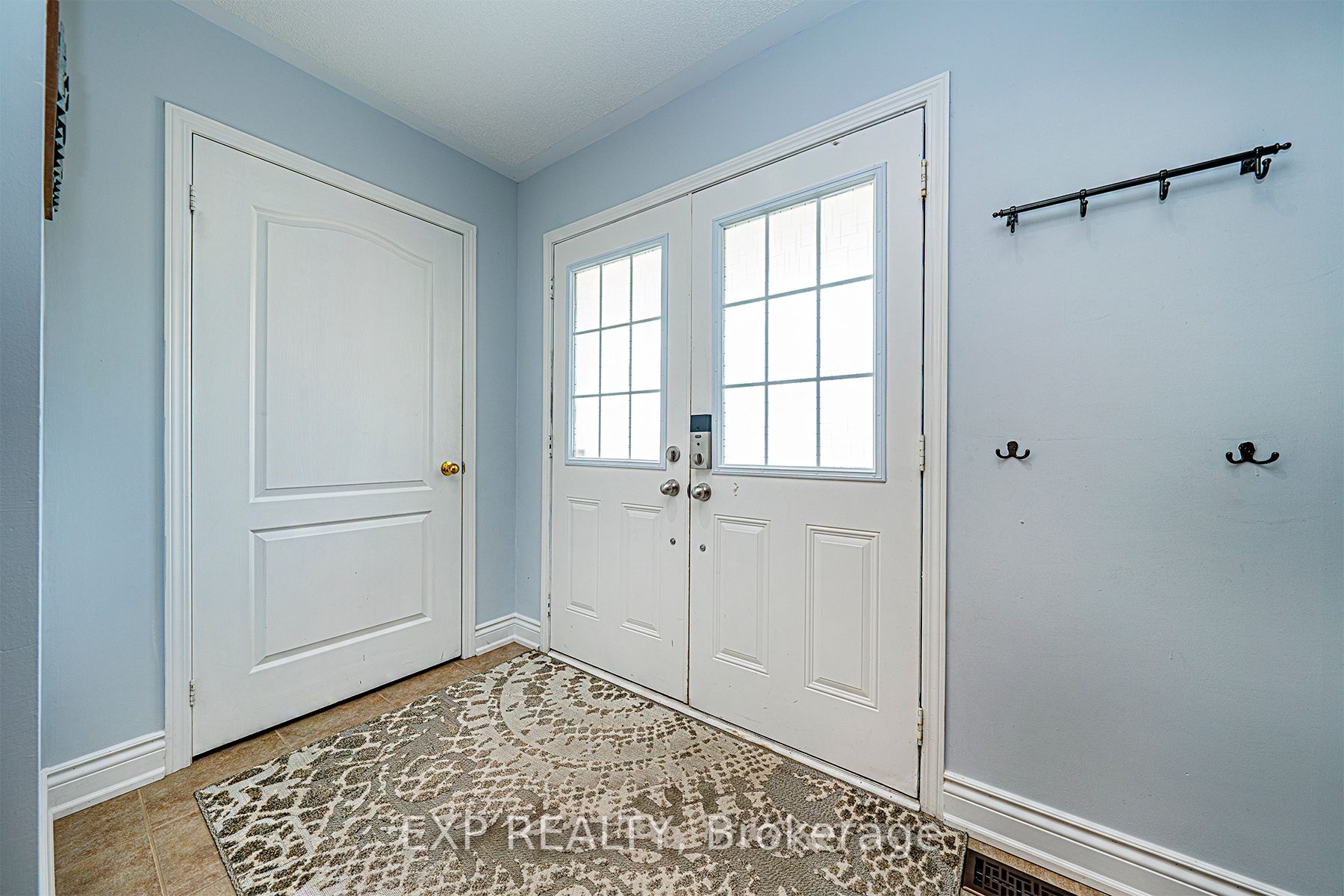 121 Donald Stewart Cres