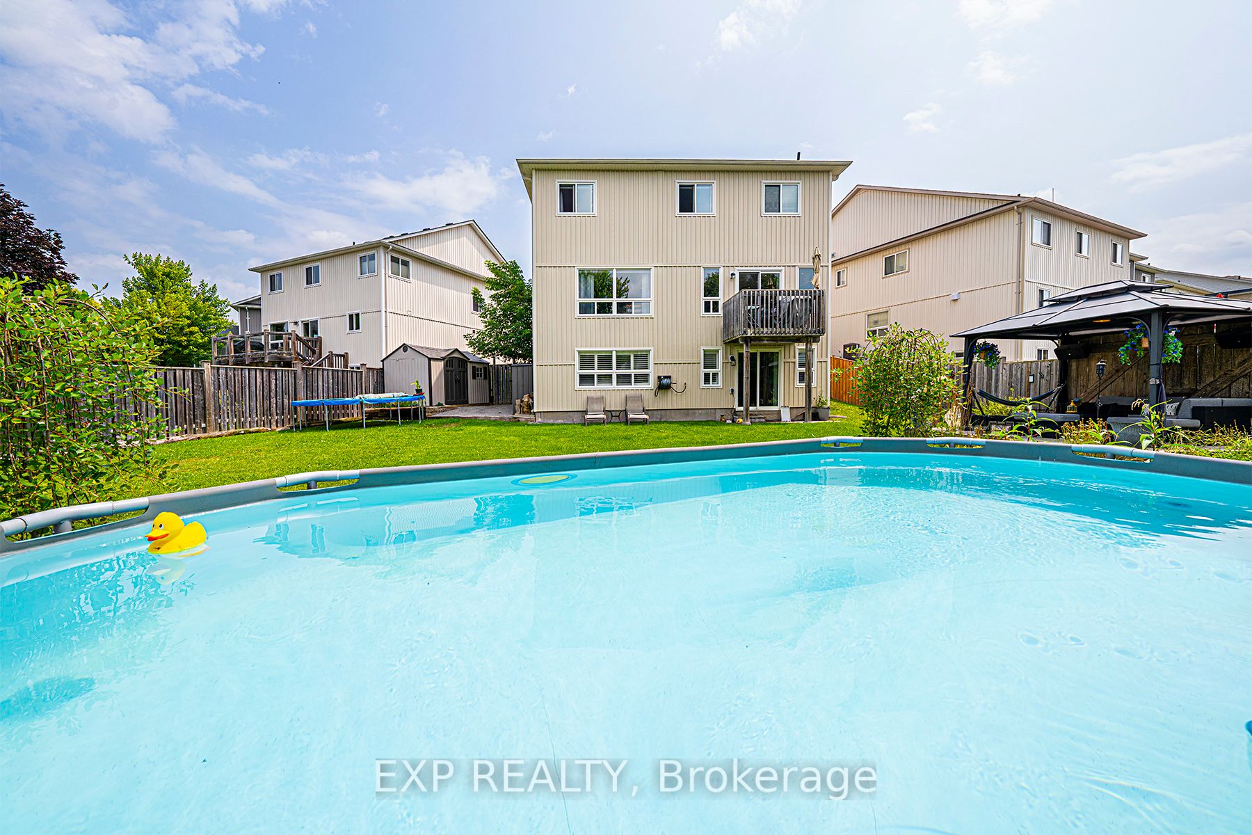 121 Donald Stewart Cres