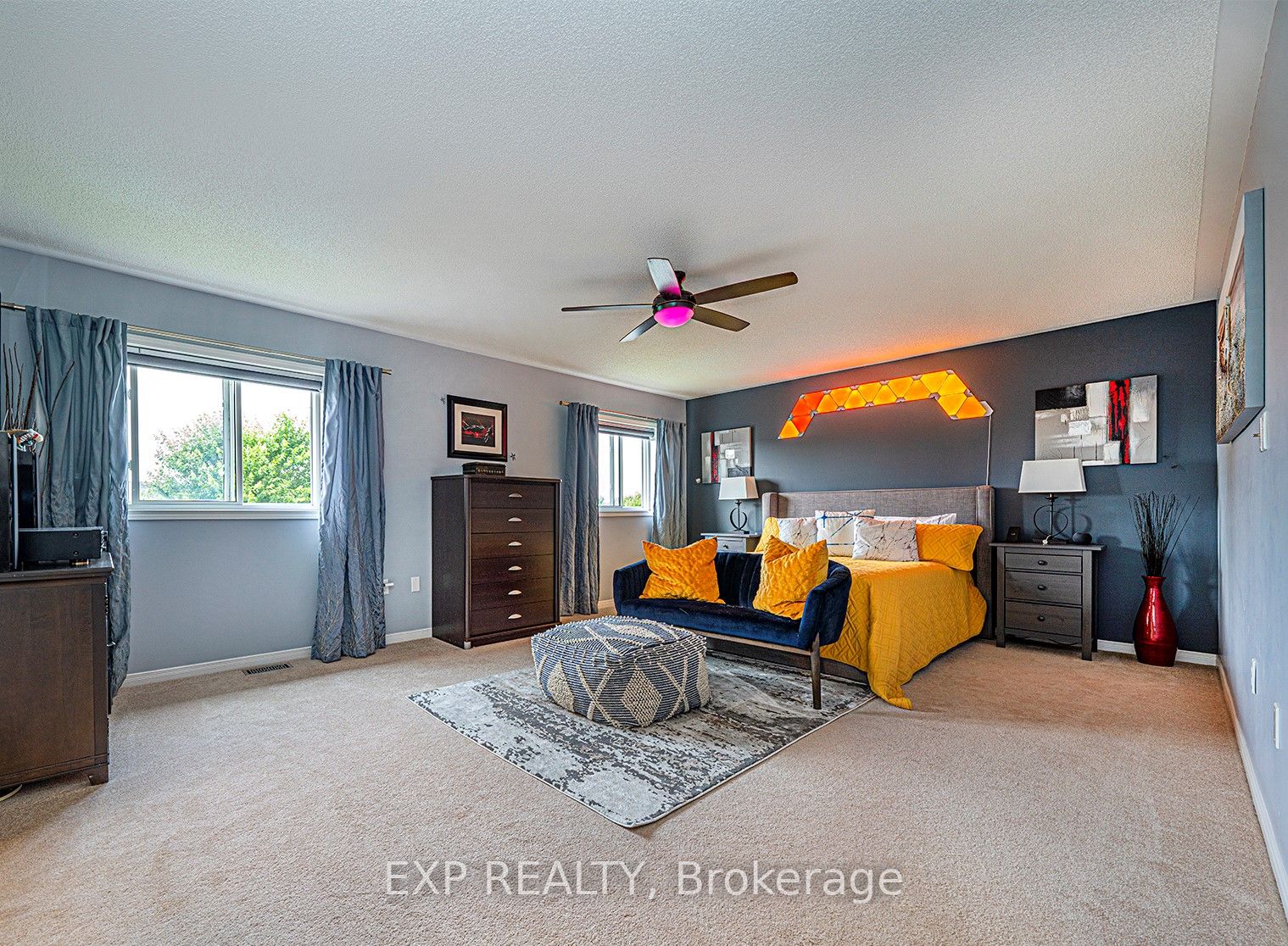 121 Donald Stewart Cres