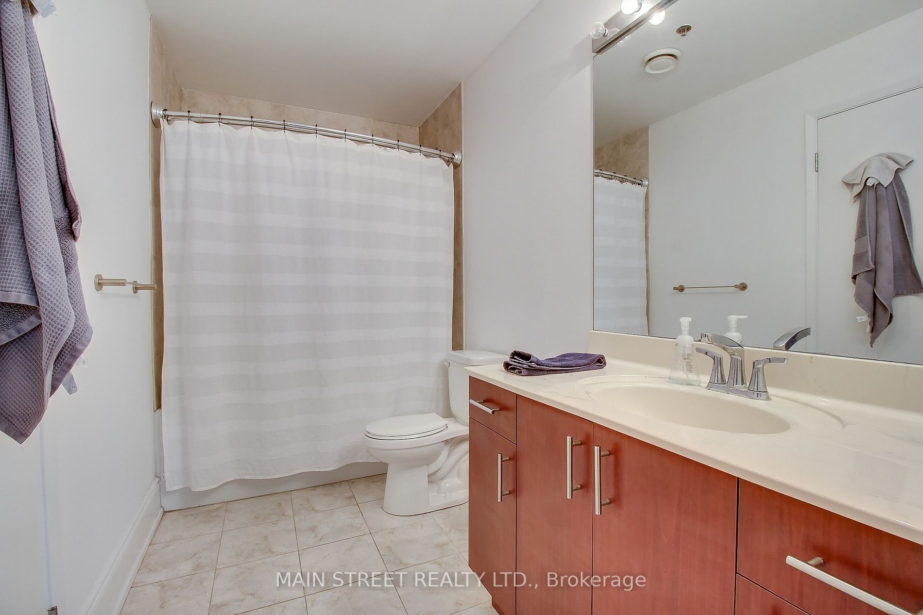 543 Timothy Street, #101