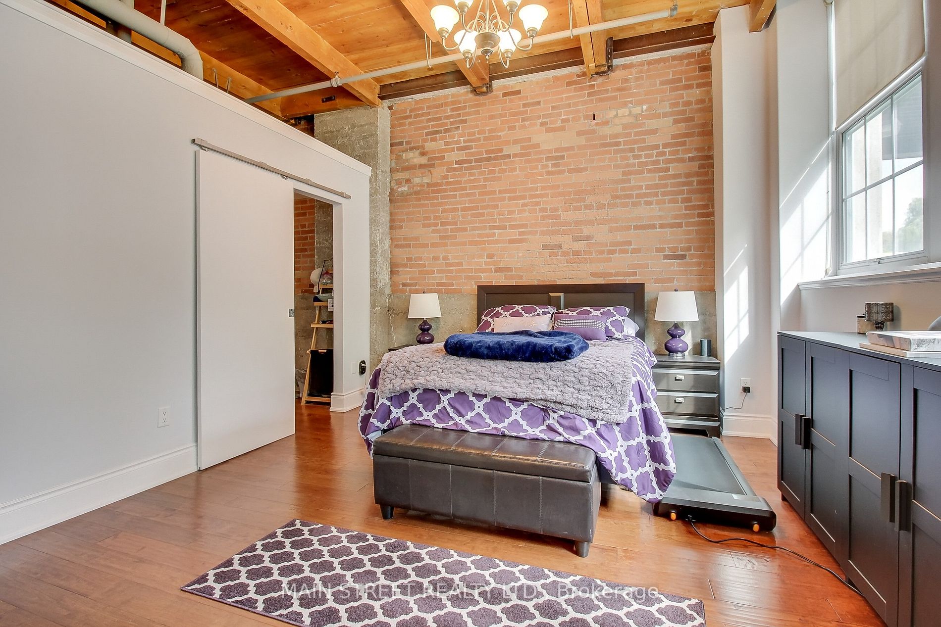 543 Timothy Street, #101
