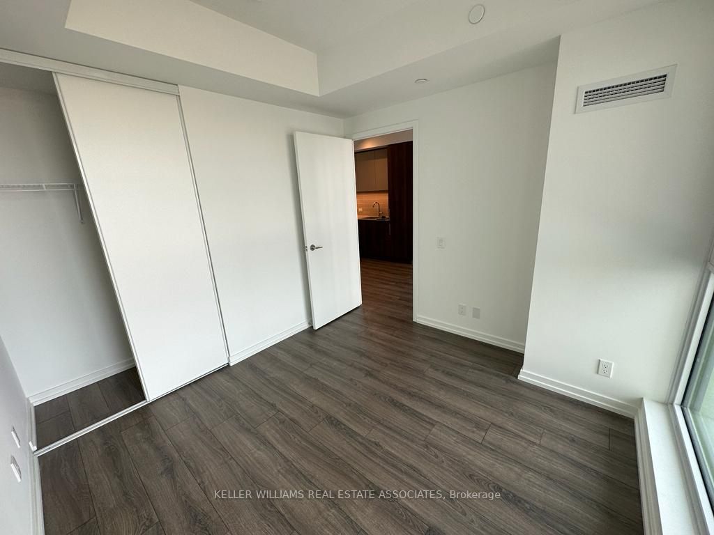 7890 Jane St, #5101