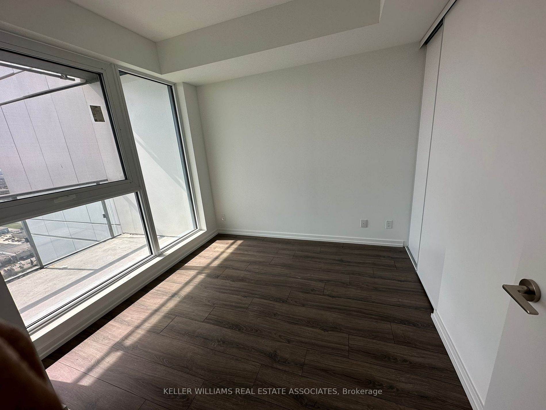7890 Jane St, #5101