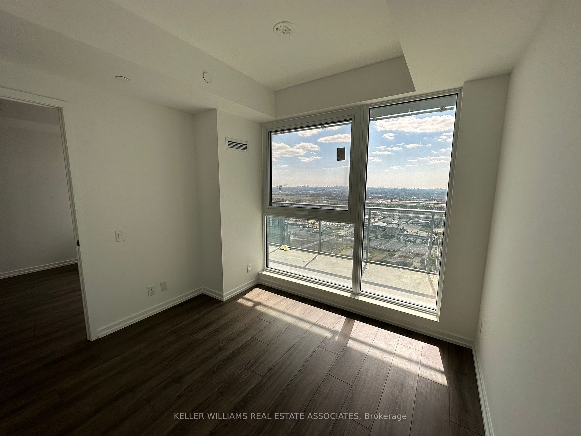 7890 Jane St, #5101