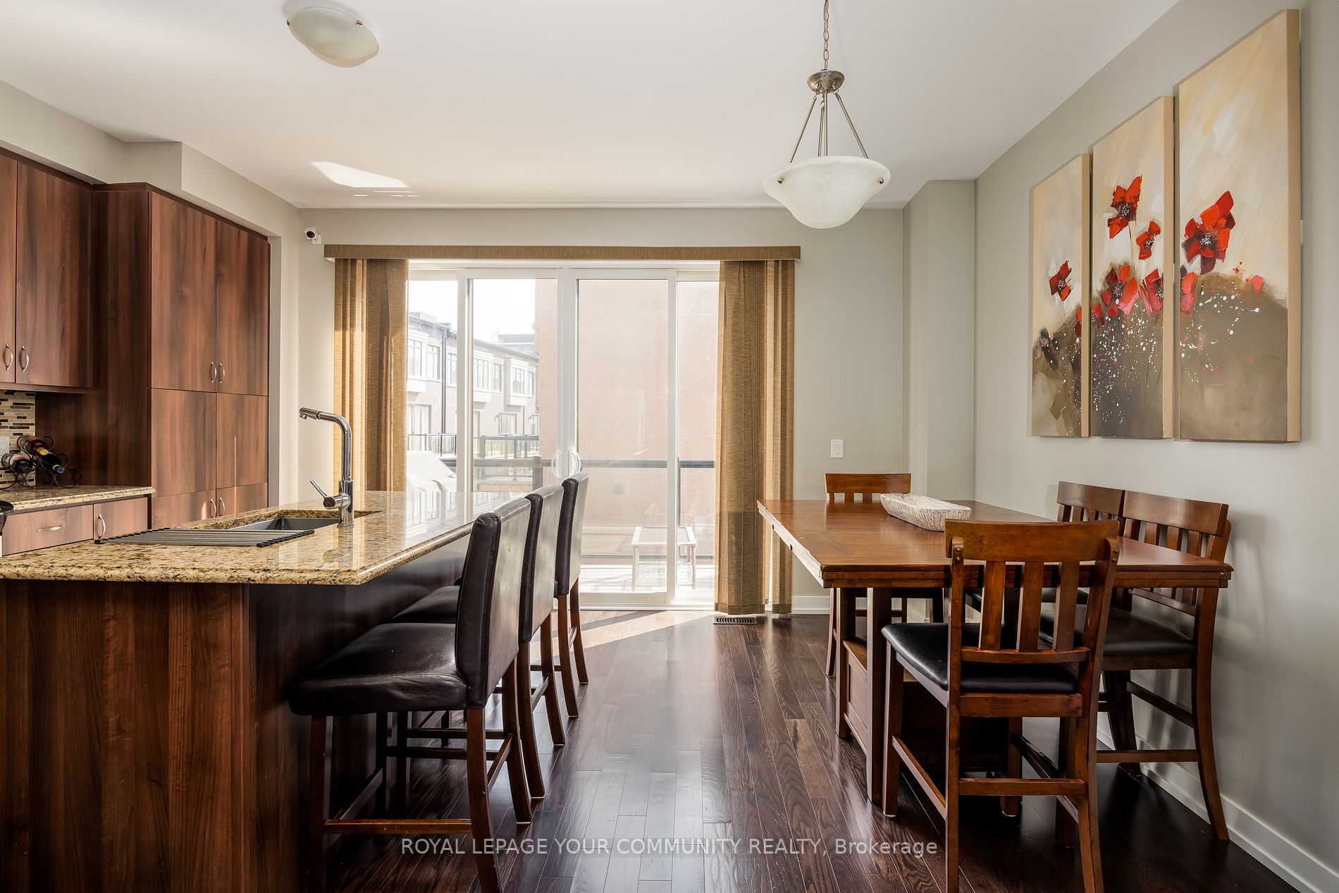122 Salterton Circ