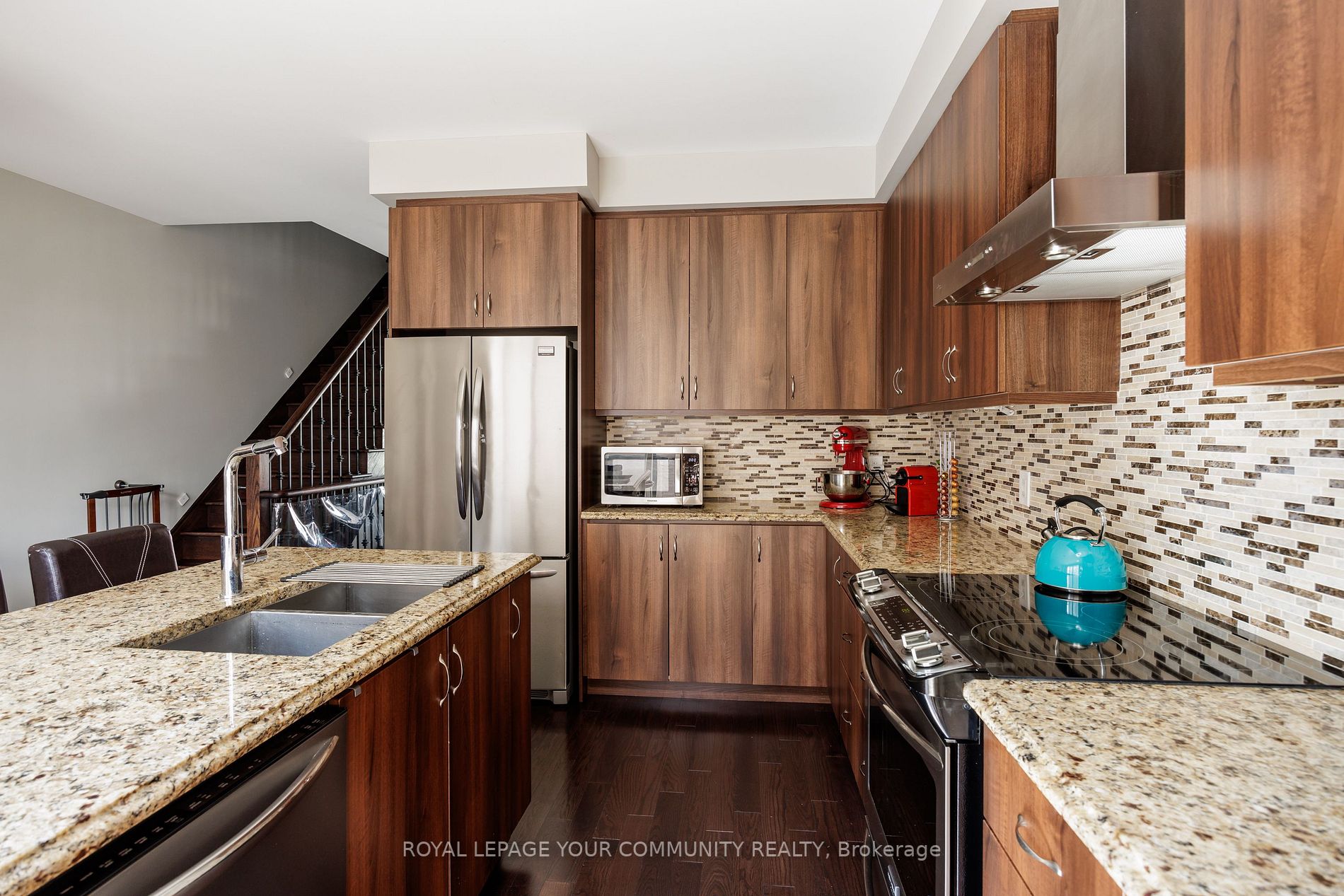 122 Salterton Circ