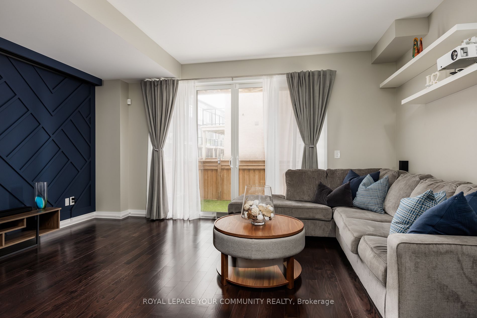 122 Salterton Circ