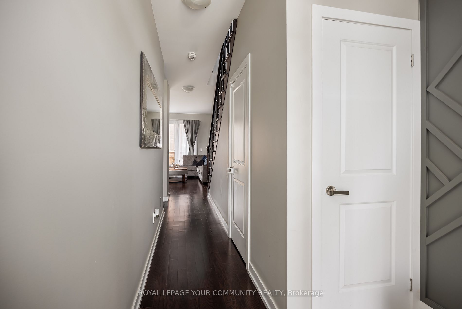 122 Salterton Circ