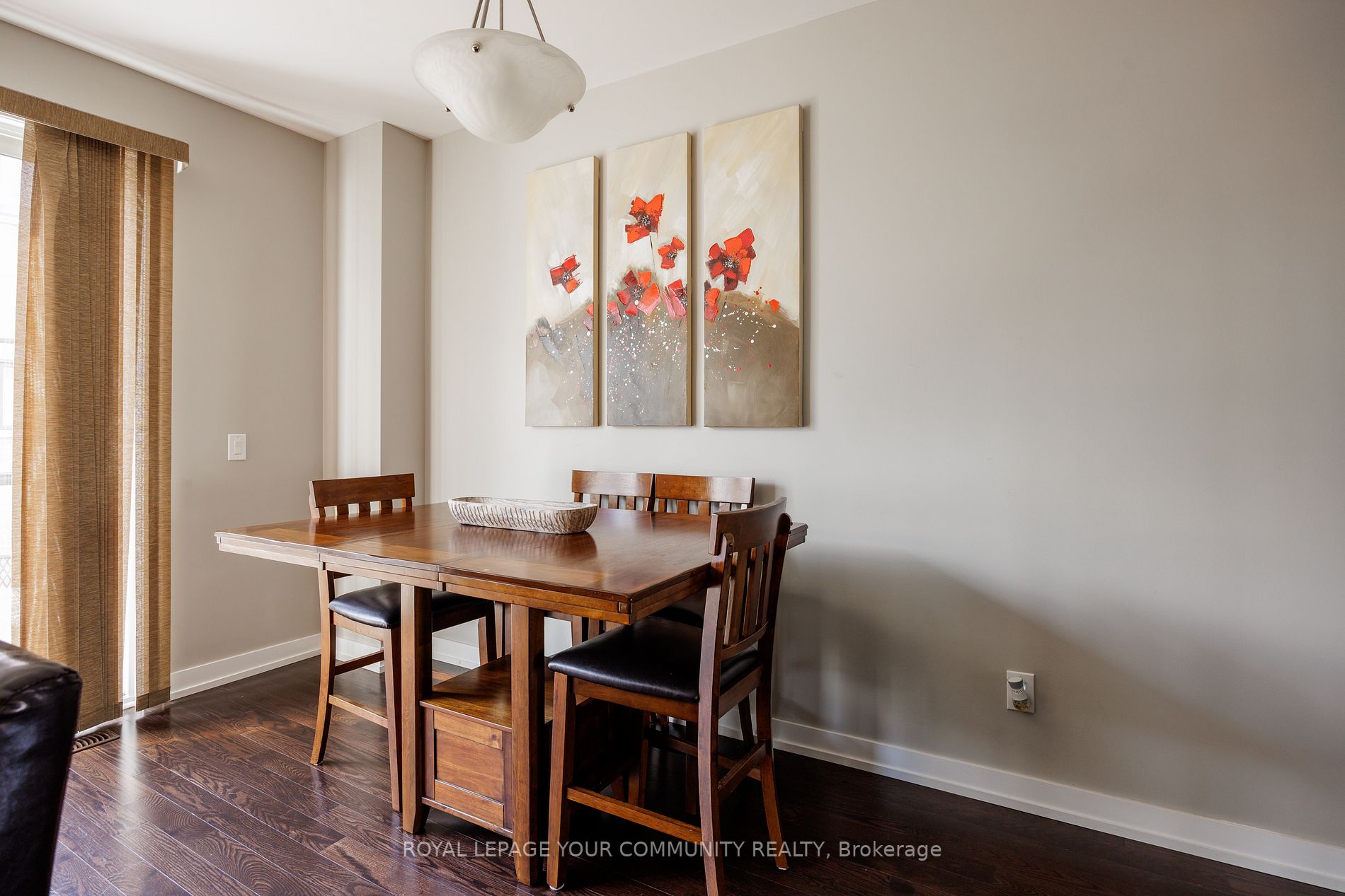 122 Salterton Circ