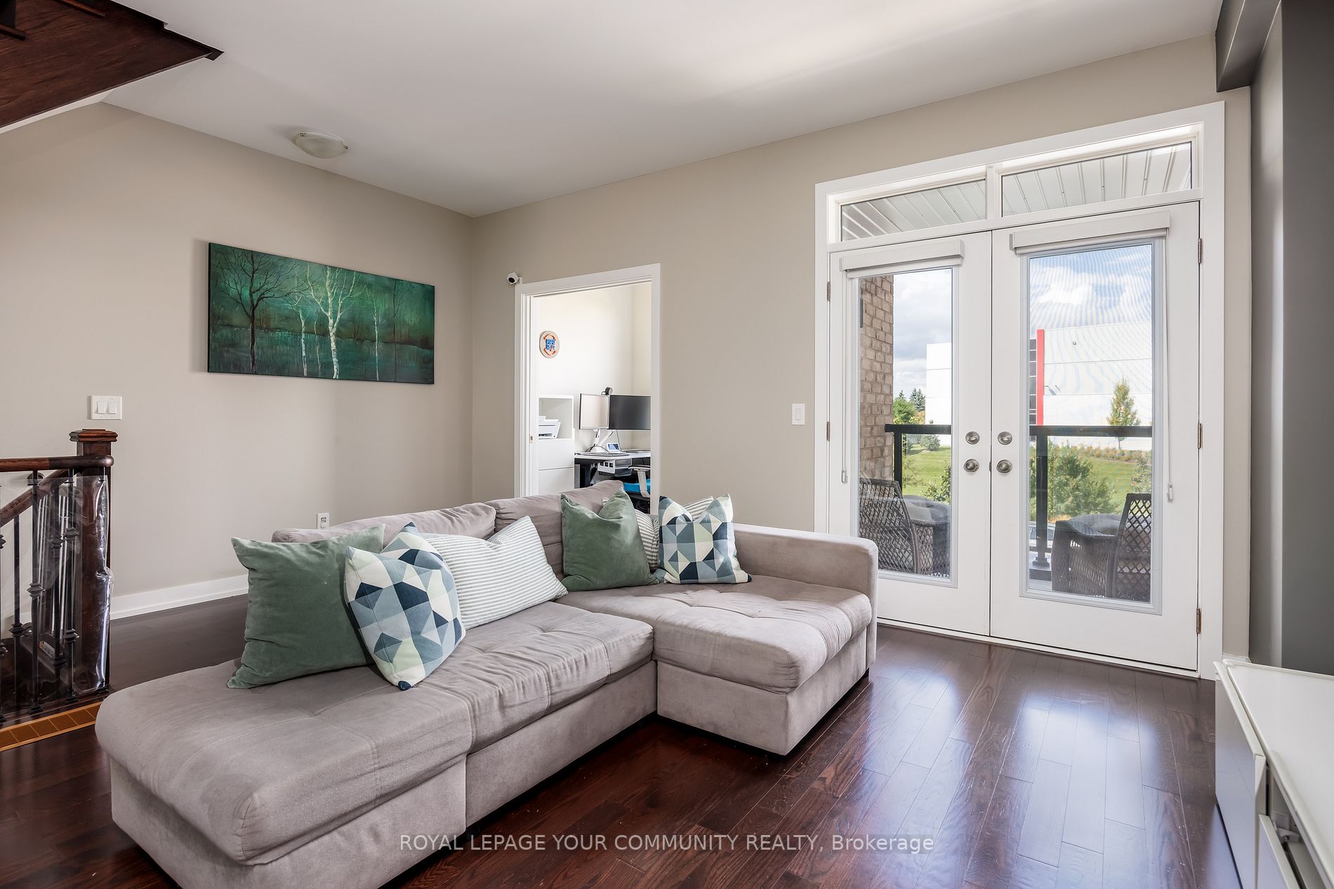 122 Salterton Circ