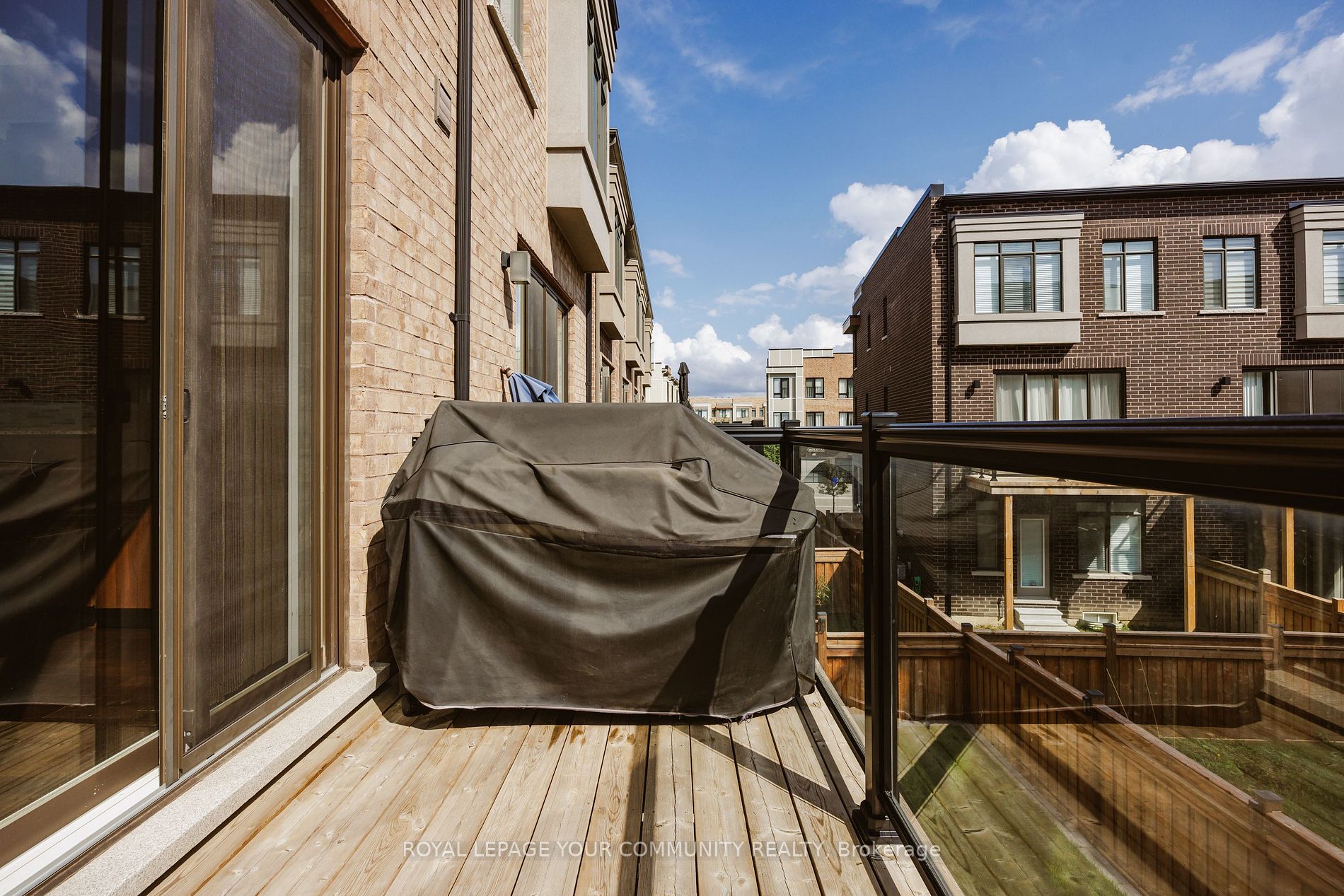 122 Salterton Circ