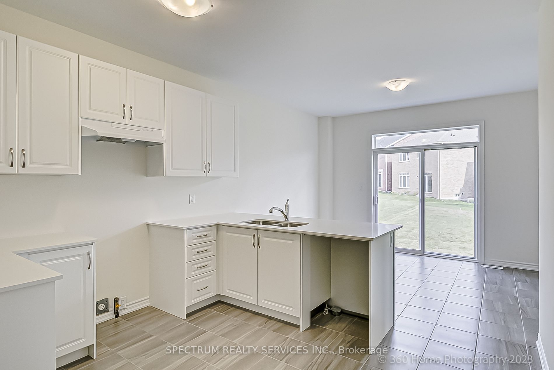2175 Grainger Loop