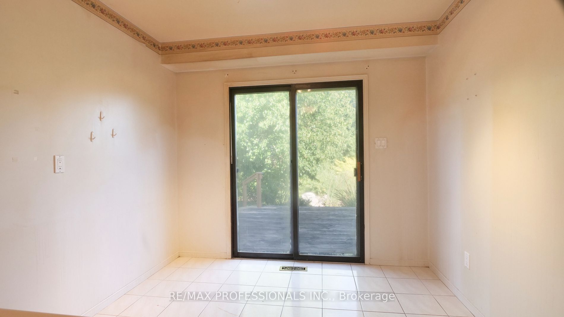 157 Kersey Cres