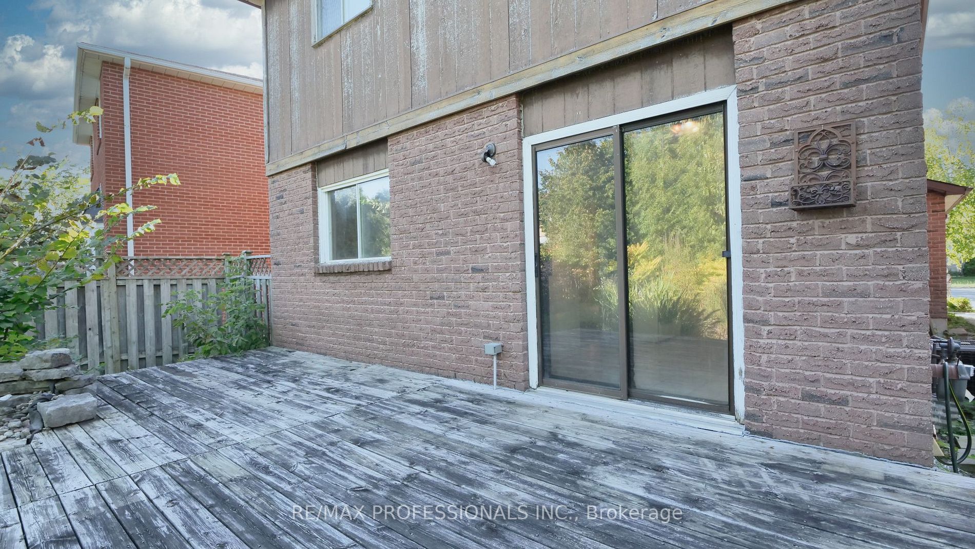 157 Kersey Cres