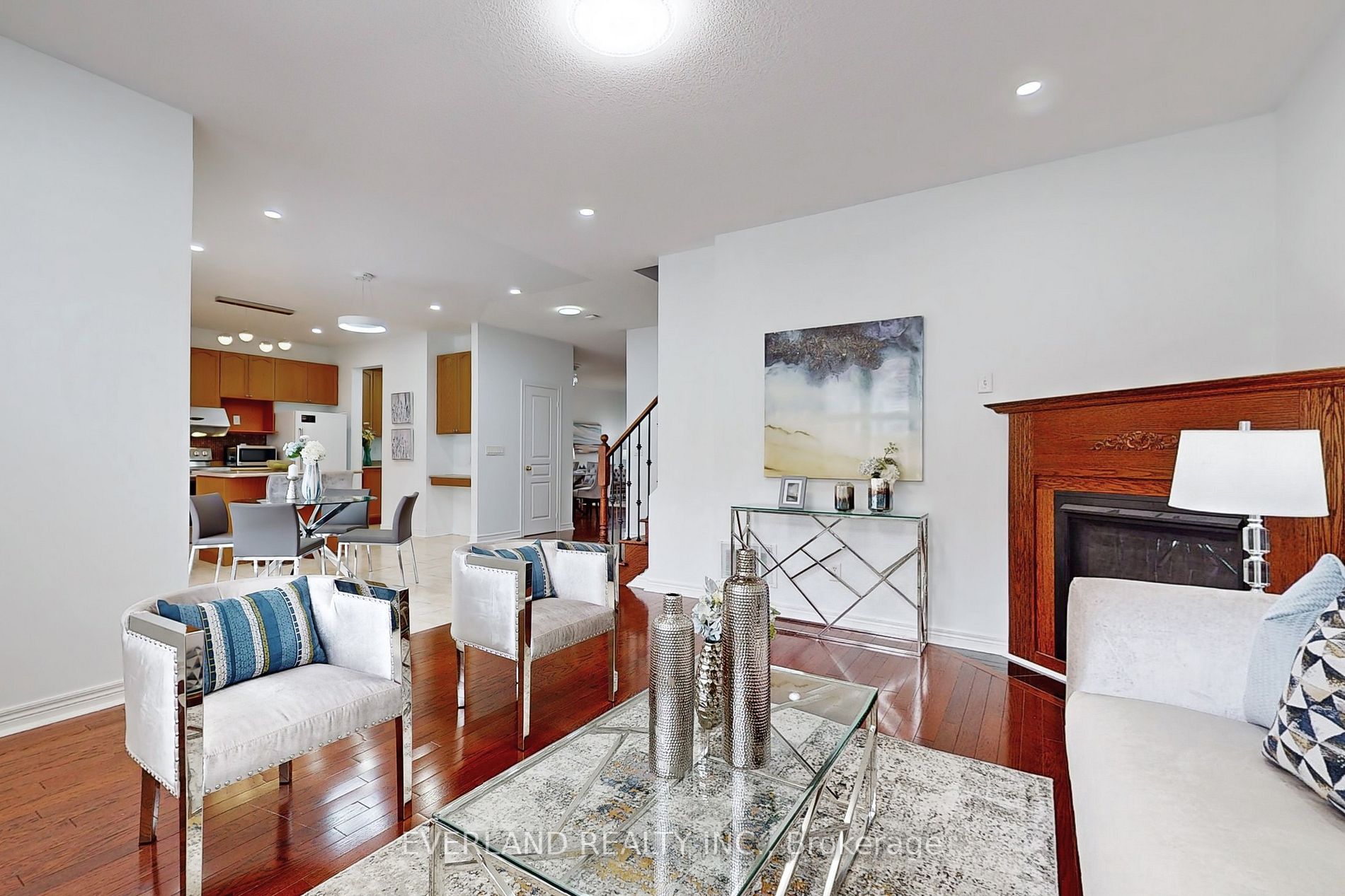 6 Willow Landing