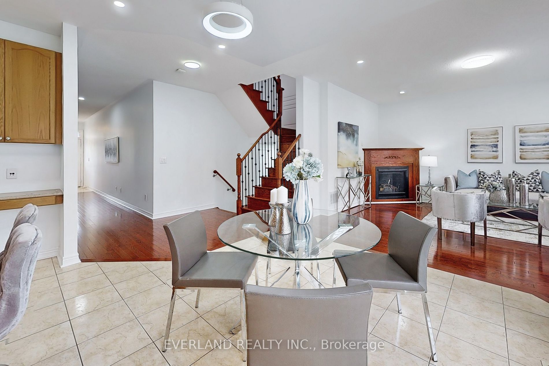6 Willow Landing