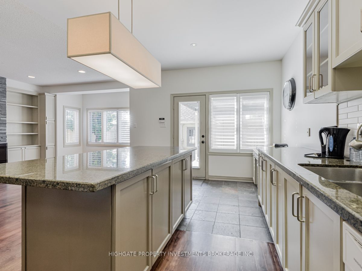 29 The Meadows Ave