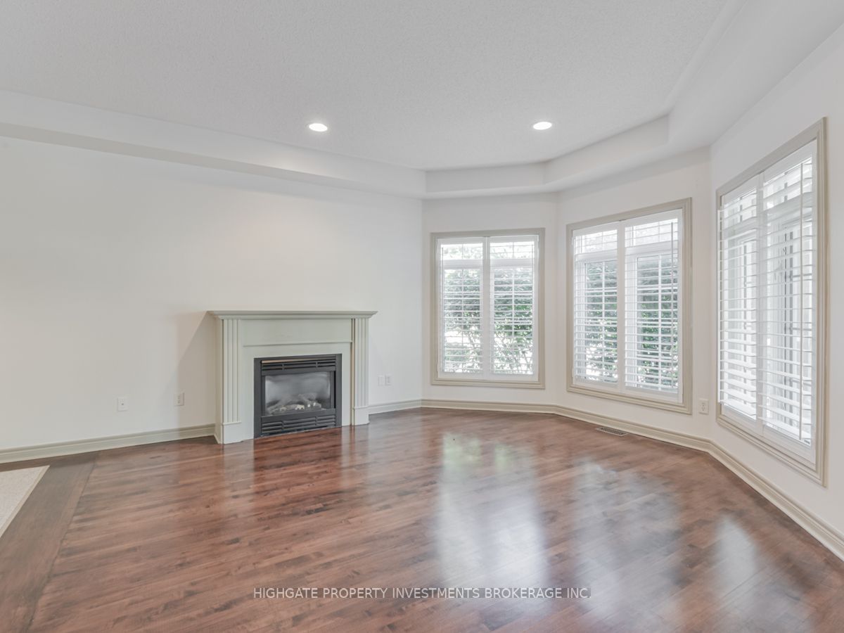 29 The Meadows Ave