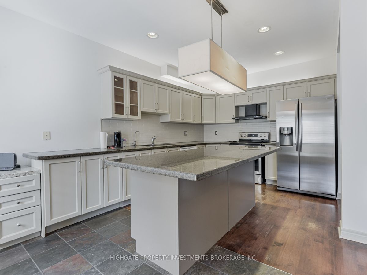 29 The Meadows Ave