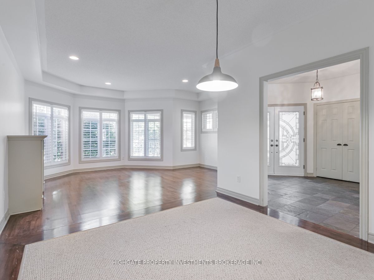 29 The Meadows Ave