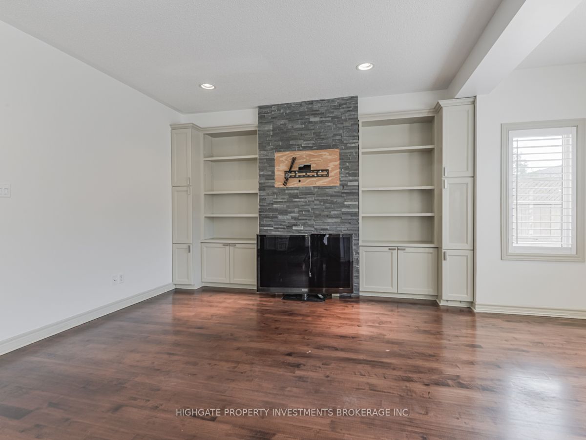 29 The Meadows Ave