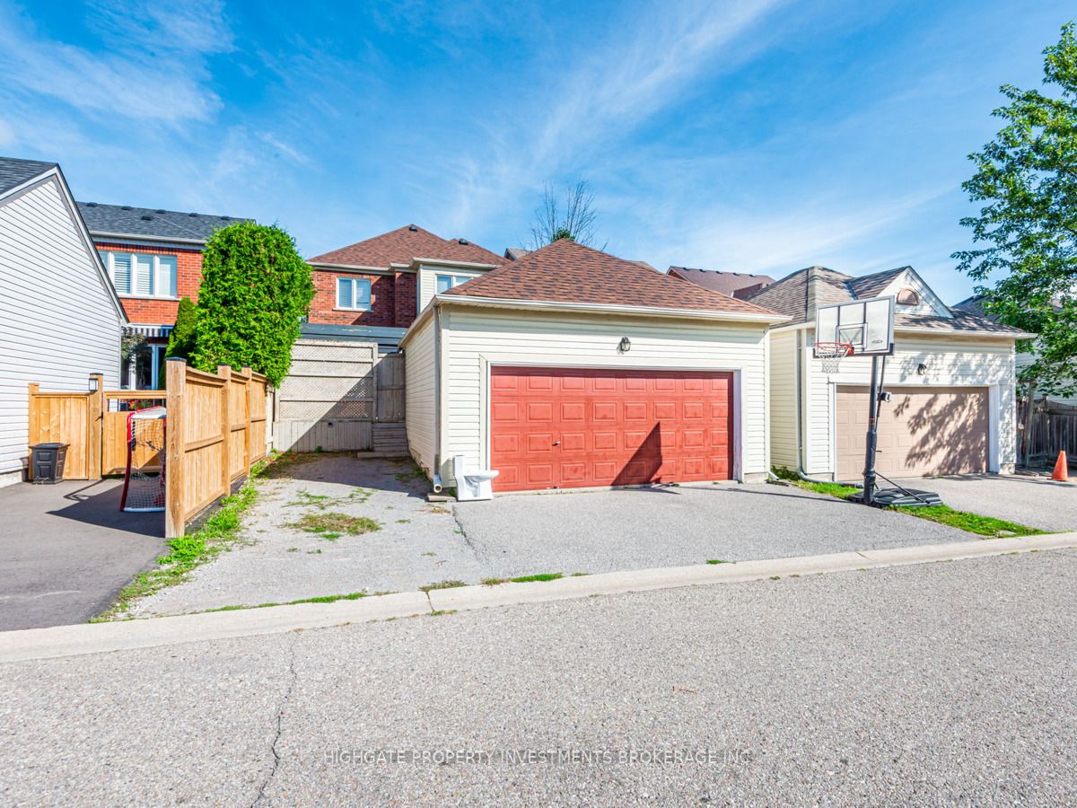 29 The Meadows Ave